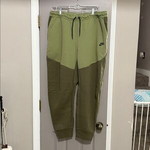 Nike Olive Green Color Block Joggers 3XL
